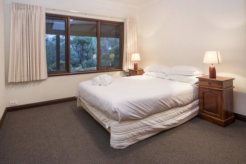 53 Martina Drive - Accommodation Asia 22