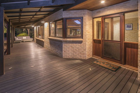 53 Martina Drive - Accommodation Asia 5