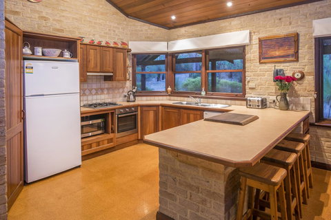 53 Martina Drive - Accommodation Asia 17