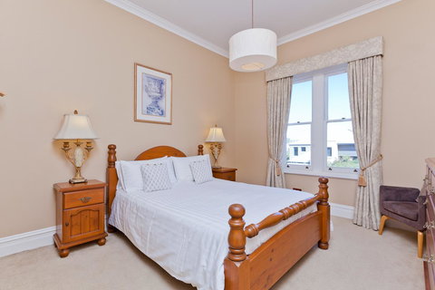 Apartment Faro - Accommodation Asia 5