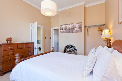 Apartment Faro - Accommodation Asia 6