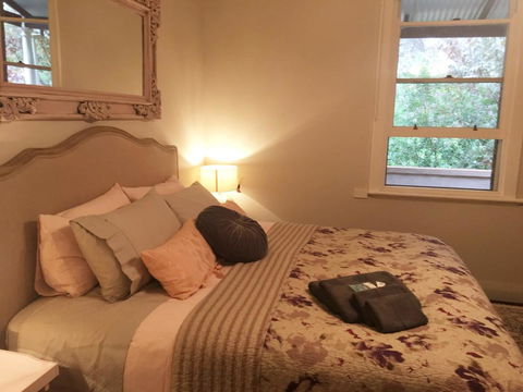 Historic Oakhill House Entire Estate - Accommodation Asia 8