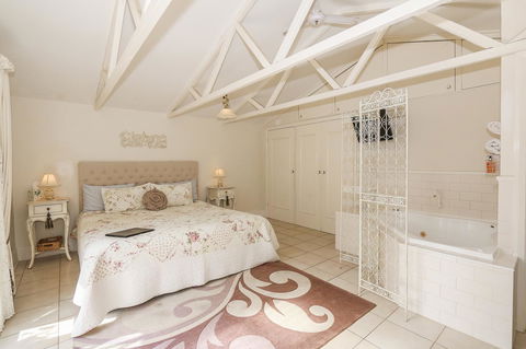 Rosebridge House Bed & Breakfast Adult Retreat - Accommodation China 5