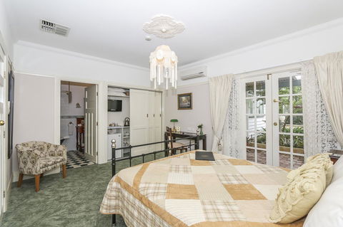 Rosebridge House Bed & Breakfast Adult Retreat - Accommodation China 13