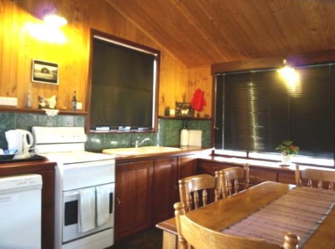 Pemberton Old Picture Theatre Holiday Apartments - Accommodation Asia 18