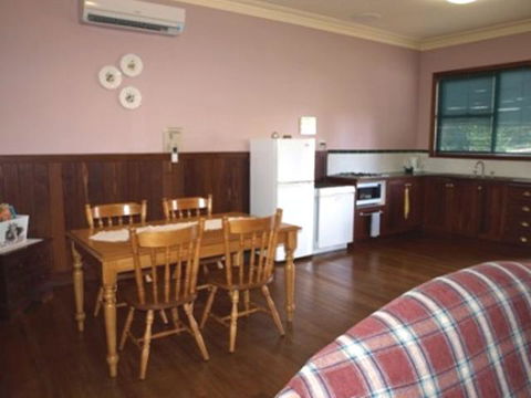 Pemberton Old Picture Theatre Holiday Apartments - Accommodation Asia 34