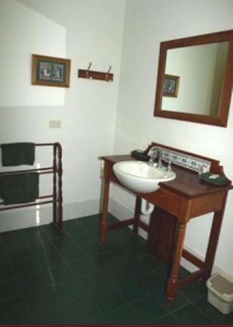 Pemberton Old Picture Theatre Holiday Apartments - Accommodation Asia 13