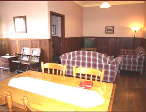 Pemberton Old Picture Theatre Holiday Apartments - Accommodation Asia 35