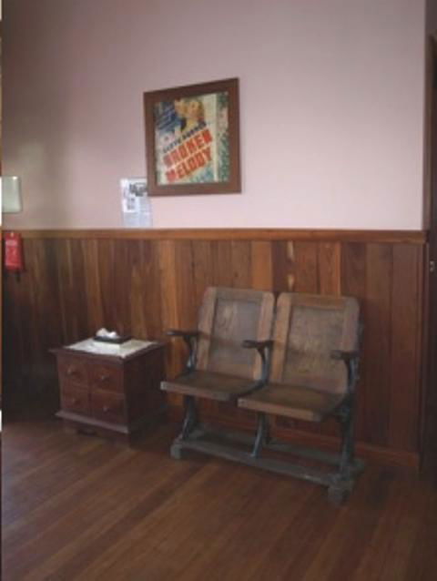 Pemberton Old Picture Theatre Holiday Apartments - Accommodation Asia 39