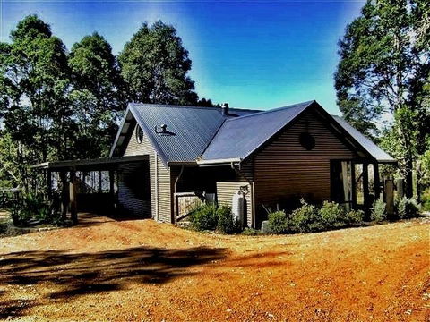 Scotsdale Valley Studios - Accommodation Guide 3