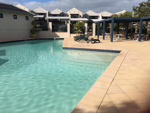 Zephyr Studio - Accommodation Guide 34