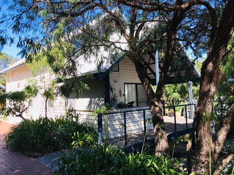 Zephyr Studio - Accommodation Guide 1