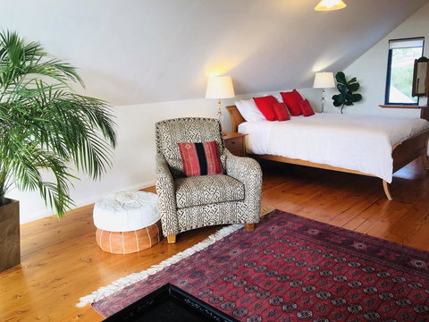 Zephyr Studio - Accommodation Guide 13