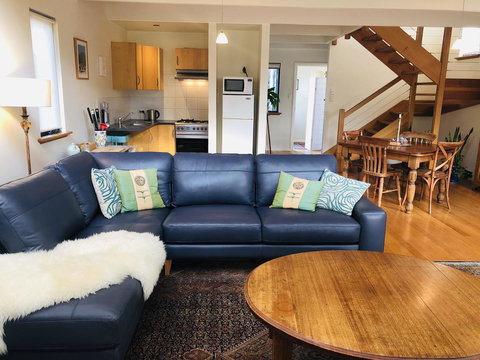 Zephyr Studio - Accommodation Guide 2