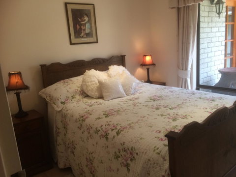 Nivalis Bed And Breakfast - Accommodation Guide 12