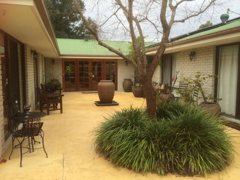 Nivalis Bed And Breakfast - Accommodation Guide 30
