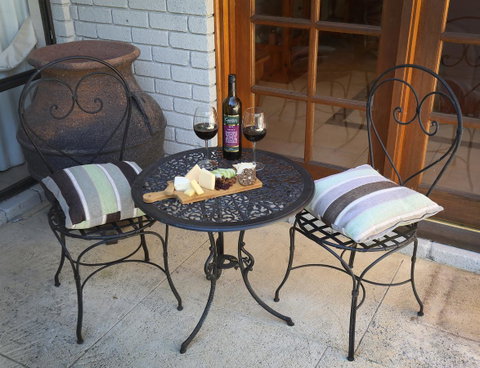 Nivalis Bed And Breakfast - Accommodation Guide 7