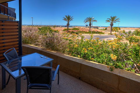 Mantarays Ningaloo Beach Resort - Accommodation Asia 17