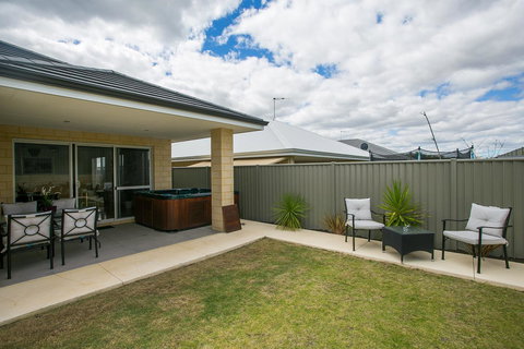 Indian Ocean Retreat - Accommodation Guide 27