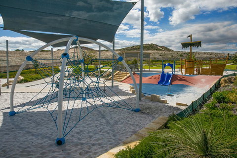 Indian Ocean Retreat - Accommodation Guide 5