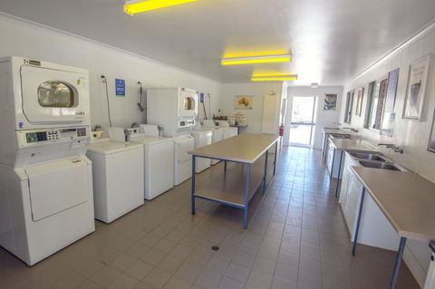 RAC Exmouth Cape Holiday Park - Accommodation Asia 14