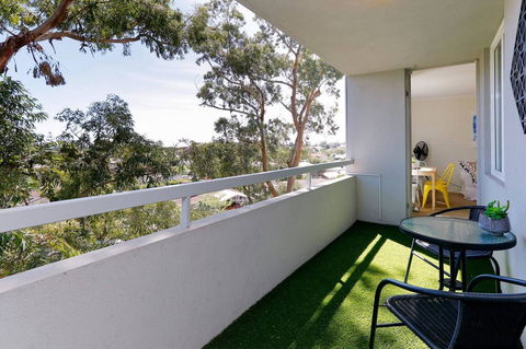 SEA BREEZE â€“ Between Cottesloe Beach & Swan River - Accommodation Asia 21