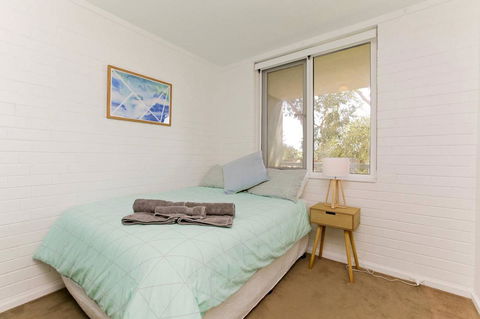 SEA BREEZE â€“ Between Cottesloe Beach & Swan River - Accommodation Asia 8