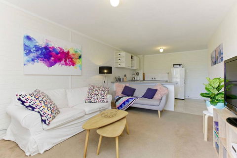 SEA BREEZE â€“ Between Cottesloe Beach & Swan River - Accommodation Asia 0