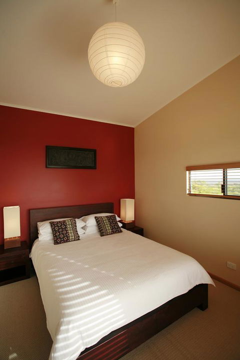 Redgate Beach Escape - Accommodation Asia 5