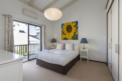Cottesloe Sea Salt Abode - Executive Escapes - Accommodation Asia 4