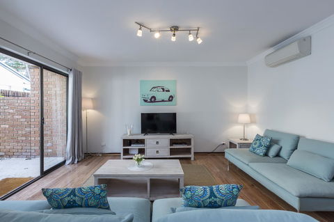 Cottesloe Sea Salt Abode - Executive Escapes - Accommodation Asia 3