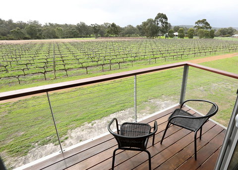 Lot113 Vineyard Accommodation - Accommodation Asia 6