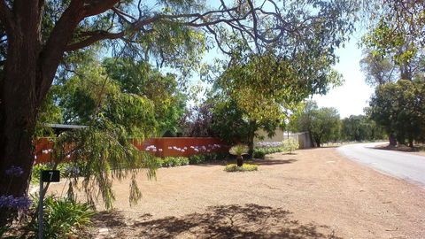 Windfall Estate Vineyard Cottage - Accommodation Guide 12