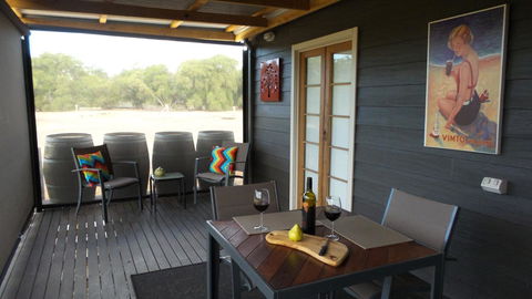 Windfall Estate Vineyard Cottage - Accommodation Guide 4