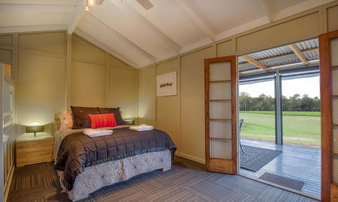 Windfall Estate Vineyard Cottage - Accommodation Guide 1