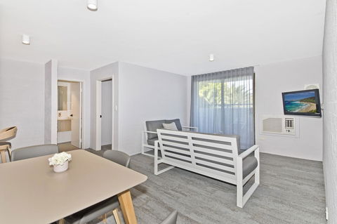 Atrium Hotel Mandurah - Accommodation Asia 25