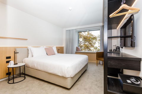 Quay Perth - Accommodation Guide 24
