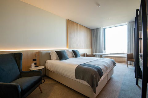 Quay Perth - Accommodation Guide 6