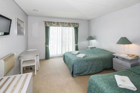 Augusta Hotel Motel - Accommodation Guide 2