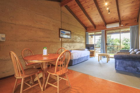 The Koorabup Motel - Accommodation Asia 12
