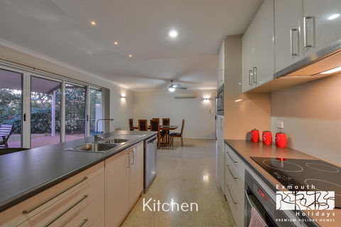 13 Learmonth Street - Close To Town Centre - Accommodation Asia 4