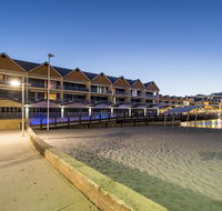 Dolphin Quay Apartments - Accommodation Asia