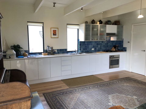 Orion Studio With Ocean Views - Accommodation Asia 6