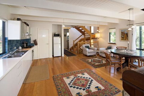 Orion Studio With Ocean Views - Accommodation Asia 0