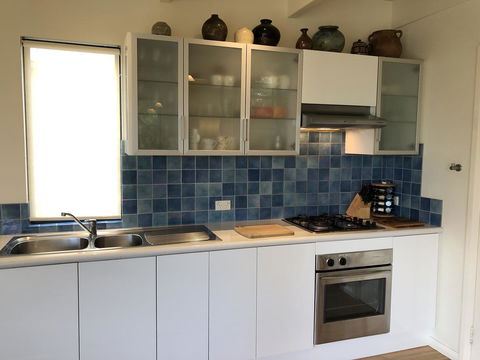 Orion Studio With Ocean Views - Accommodation Asia 5