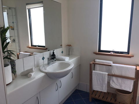 Orion Studio With Ocean Views - Accommodation Asia 9