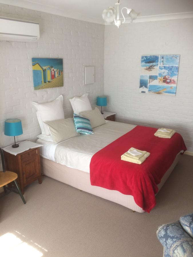 Carramar WA Accommodation Asia