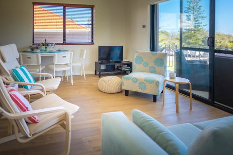 Cottesloe Beach On Napier - Accommodation Asia 0