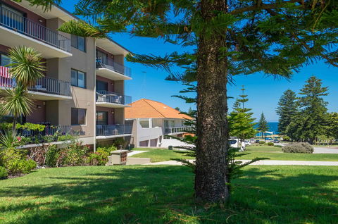 Cottesloe Beach On Napier - Accommodation Asia 2