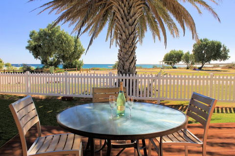 Ningaloo Coral Bay â€“ Bayview - Accommodation Asia 27